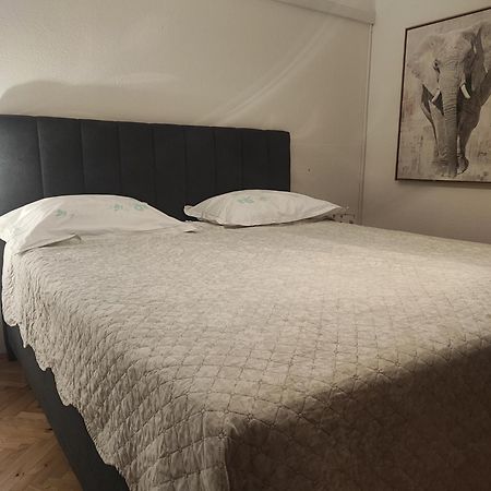 Apartman Duce Milka Villa Bagian luar foto