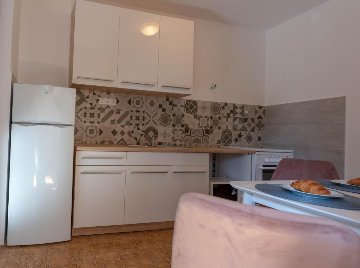 Apartman Duce Milka Villa Bagian luar foto