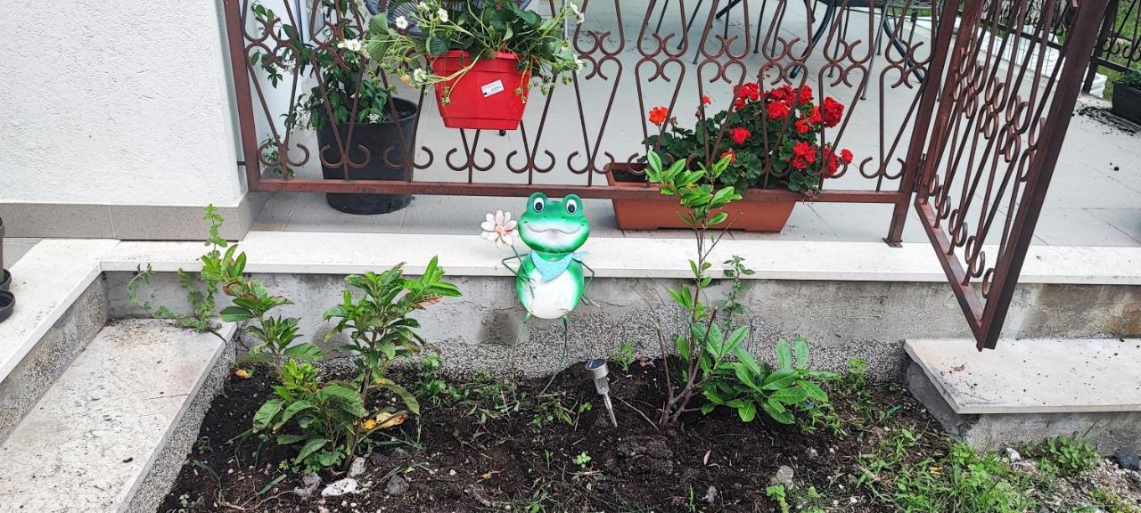 Apartman Duce Milka Villa Bagian luar foto